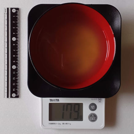 生姜焼き定食1人前のわかめの味噌汁179g