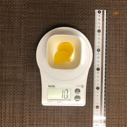 1人前のチキン南蛮定食の沢庵