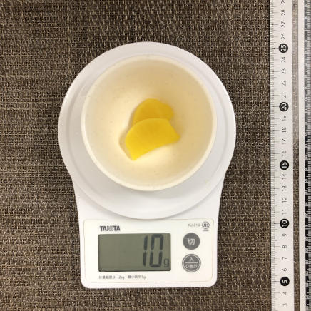 1人前の唐揚げ弁当の沢庵