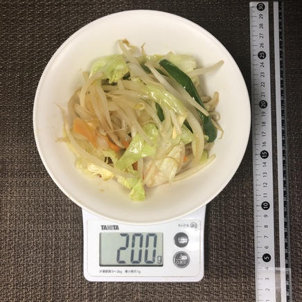 1人前の野菜炒め定食の野菜炒め