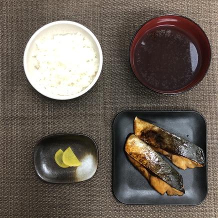 1人前のぶりの照り焼き定食