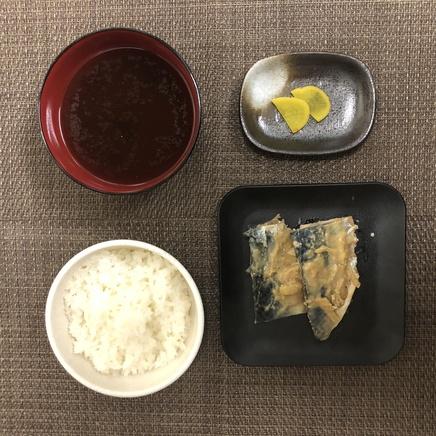 1人前の鯖の味噌煮定食