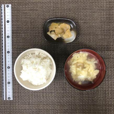 1人前の回鍋肉定食のご飯・中華スープ・ザーサイ