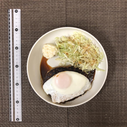 1人前のハンバーグ定食のハンバーグプレート