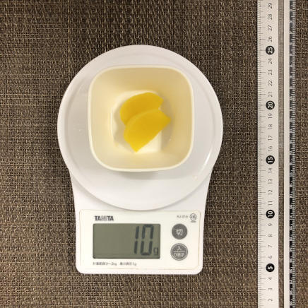 1人前のトンテキ定食の沢庵