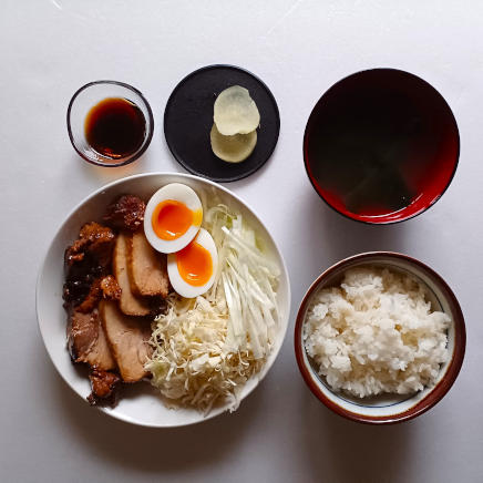 一人前の豚の角煮定食