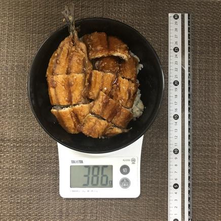 丼1杯分のさんまの蒲焼き丼