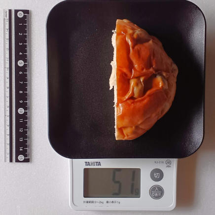 約1/2個51gの豆パン