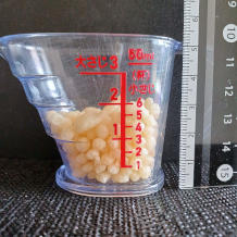 横から見た5gの揚げ玉