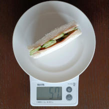 きゅうりとハムのサンドイッチ 57g