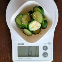 きゅうりの塩とごま油和え 3