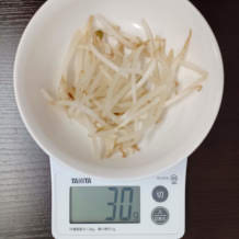 もやしと大根の味噌汁 1