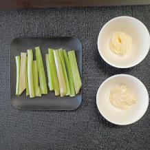 セロリのスティックサラダ 1