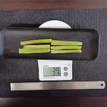 セロリのスティックサラダ 4