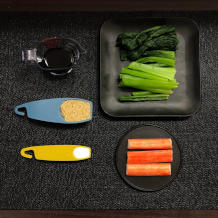 小松菜とカニカマの和え物 1