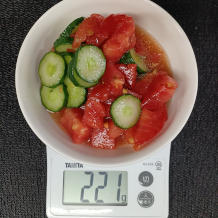 トマトときゅうりのサラダ 8
