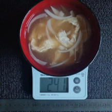 玉ねぎと卵の味噌汁 6