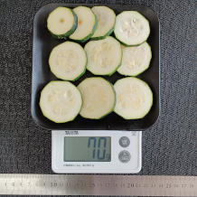 ズッキーニのトマト炒め 2