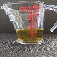 横から見た12gのオリーブオイル