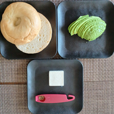 アボカドベーグルサンドの材料