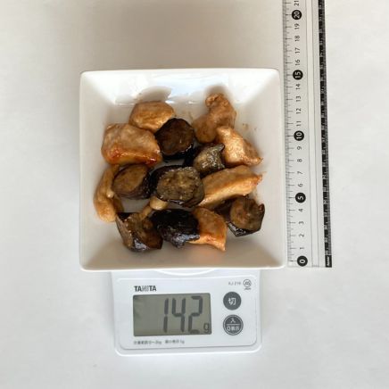 鶏肉となすの甘酢炒め 142g