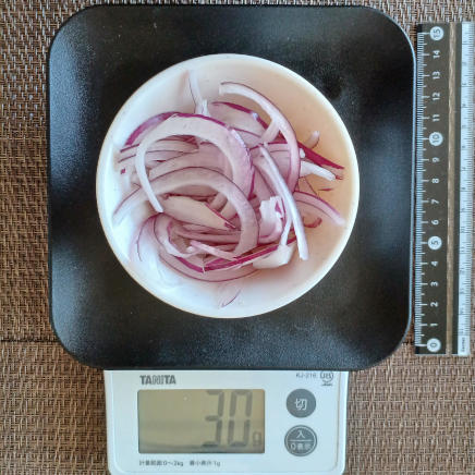 赤玉ねぎのスライス 30g