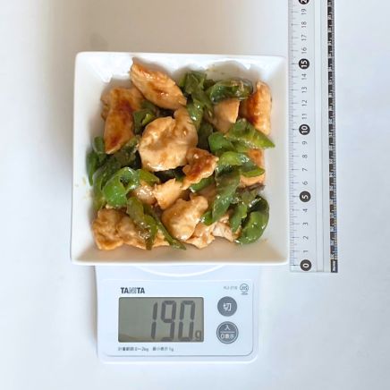 鶏肉とピーマンの香味炒め 190g