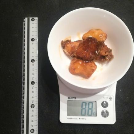 1人前の鶏のから揚げ甘酢あんかけ 88g