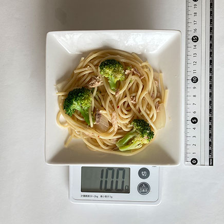 100gのブロッコリーとツナのパスタ 100g