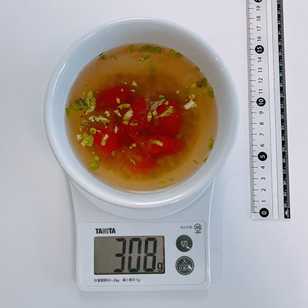 2人前のトマトとセロリのスープ 308g