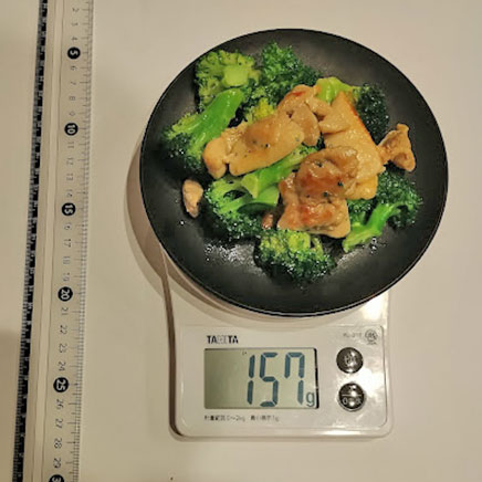 1人前のブロッコリーと鶏肉の中華炒め 157g