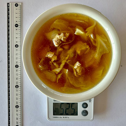 2人前の鶏肉とキャベツのスープ 525g