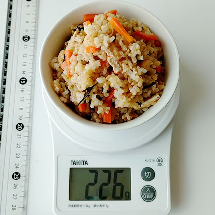 1人前の玄米のひじきご飯 226g