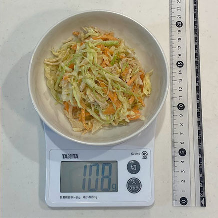 1人前のキャベツとささみのサラダ 108