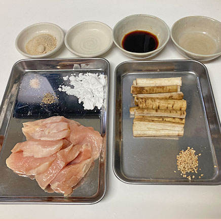 1人前のごぼうと鶏肉の甘辛煮の材料