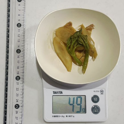 小皿1皿分の山うどと油揚げの煮物 49g