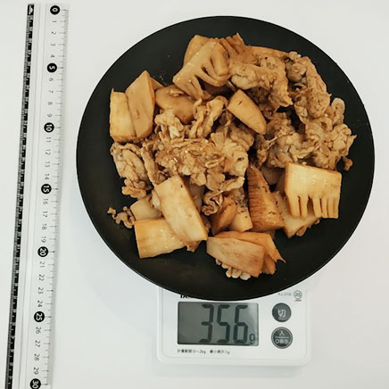 2人前のたけのこと豚肉の味噌炒め 356g