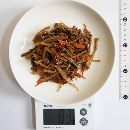 中皿の牛肉とごぼうのきんぴら 83g