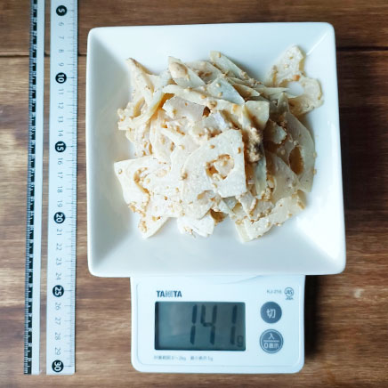 大皿1皿分のごぼうとレンコンのサラダ 141g