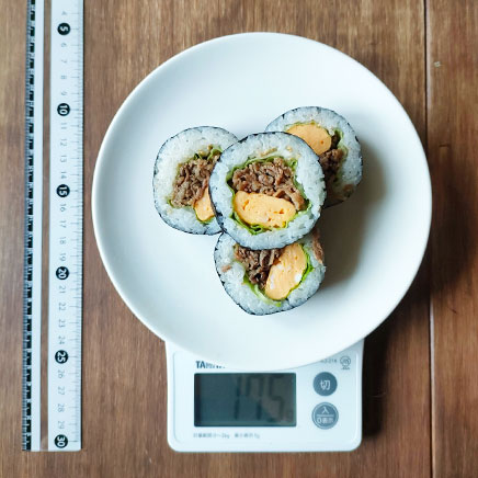 4切れの牛肉太巻き 175g