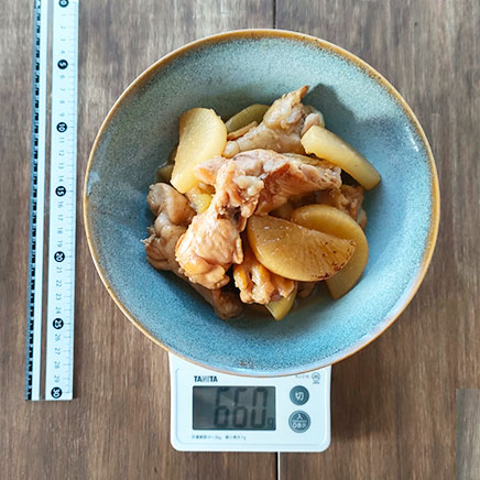 大皿1皿分の手羽元と大根の煮物 660g