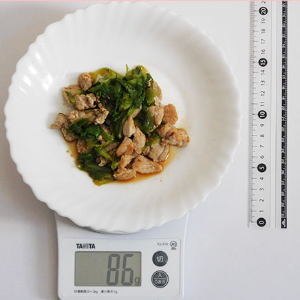 大皿1人分のエンダイブと豚肉の炒め物 86g