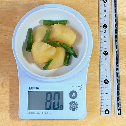 80gのインゲンとじゃが芋の煮物