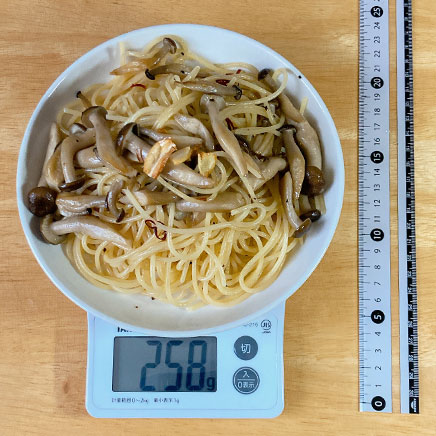 大皿1皿分のきのこのペペロンチーノ 258g