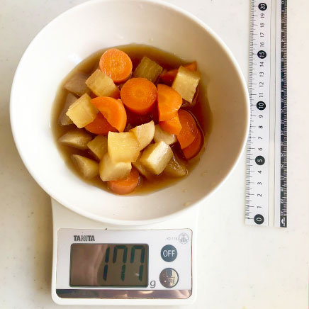 大鉢1杯分の大根と人参の煮物 177g