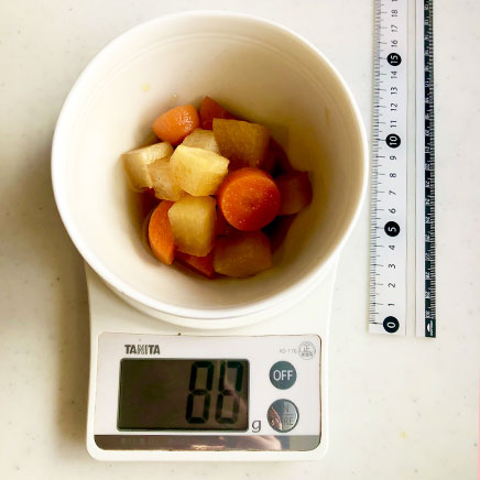 中鉢1杯分の大根と人参の煮物 88g