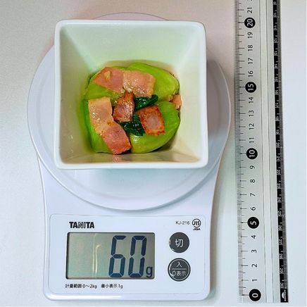 小鉢1杯分のチンゲン菜とベーコンの炒め物 60g
