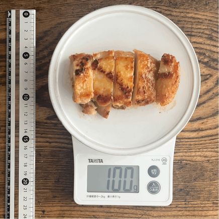 100gの鶏肉の味噌漬け