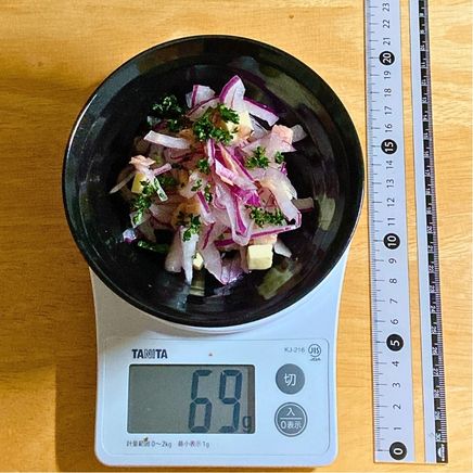 深皿1皿分の赤玉ねぎのツナのサラダ 69g