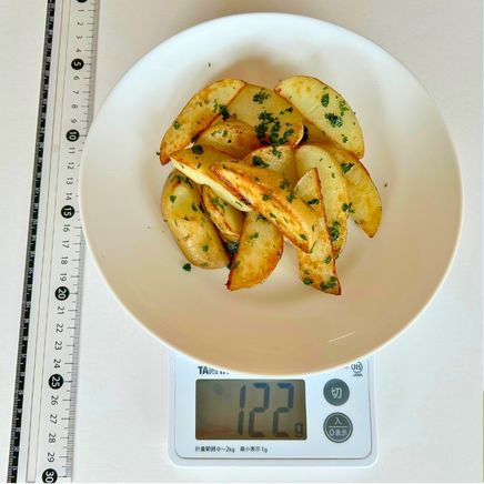 大皿1皿分のじゃがいものパセリバターソテー 122g